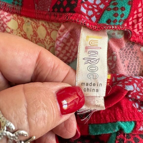 LuLaRoe TC Leggings Plus Size Christmas Red Green Gold - Picture 7 of 8